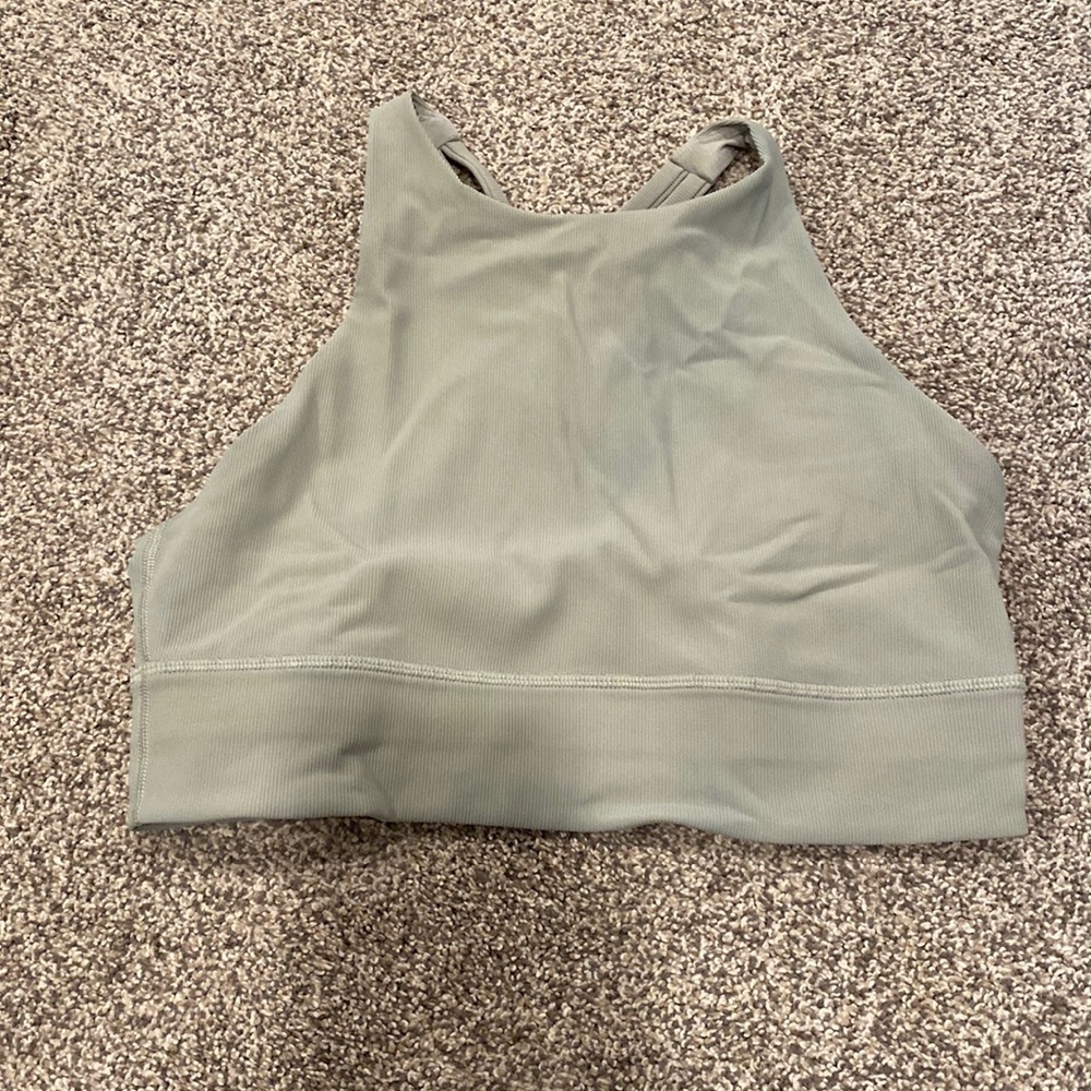 Lululemon high neck energy bra ribbed. Size 8. Sage green